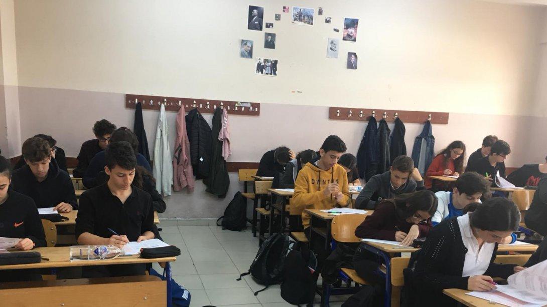 İl Geneli 9. Sınıflara Türk Dili ve Edebiyatı ile Matematik Ortak Sınavları Uygulandı.